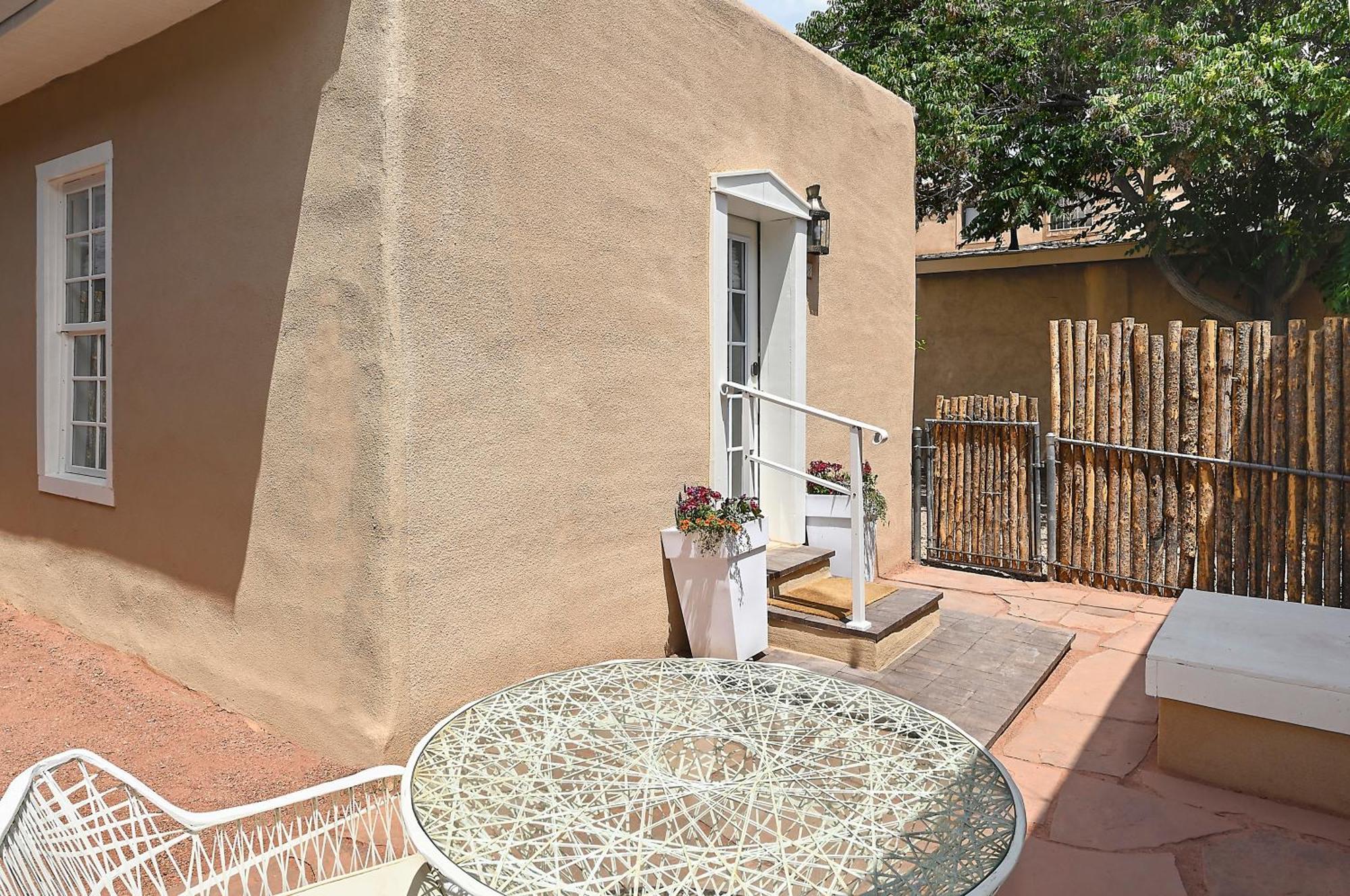 Dos Hermanas Casita 8 Downtown Courtyard Patio Санта-Фе Экстерьер фото